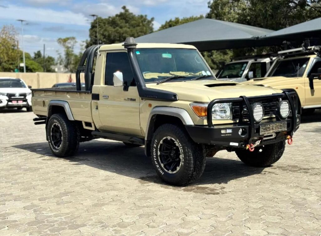 Toyota Land Cruiser Single Cabin
